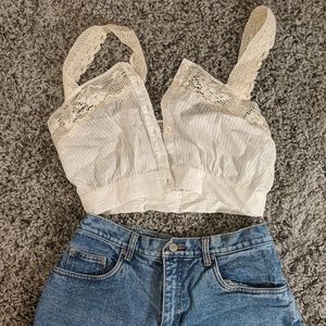 Urban Outfitters White Crop top, Size Medium